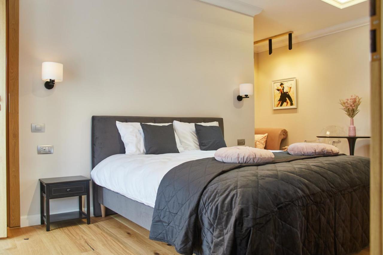 Apartament Tango La Casa Piano House ,Cu Parcare Alba Iulia Eksteriør billede
